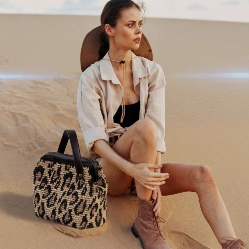 Ръчно Изработена Дамска Чанта